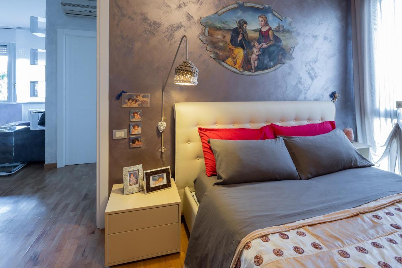 A Modena, Comodo A Tutti I Servizi Apartamento Módena